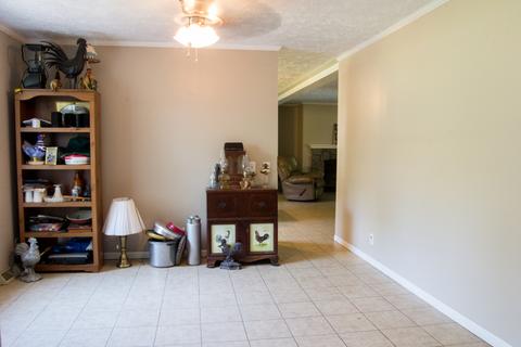 110 E Corbly St, Muncie, IL 61857 photo 12