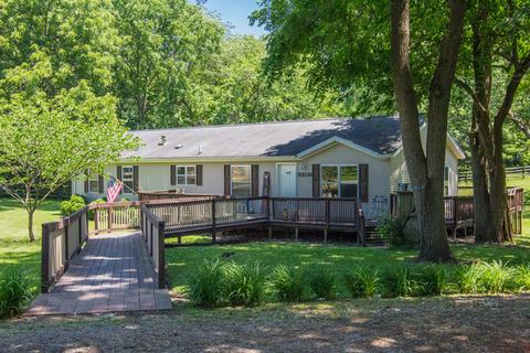 110 E Corbly St, Muncie, IL 61857 photo 2