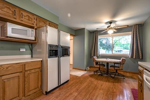 15156 Springfield Ave, Midlothian, IL 60445 photo 4