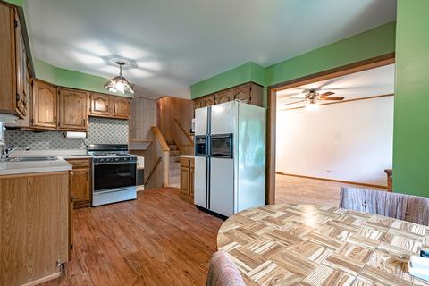 15156 Springfield Ave, Midlothian, IL 60445 photo 3