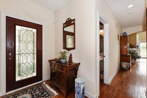 2425 Ridgewood Ct, Aurora, IL 60502 photo 2