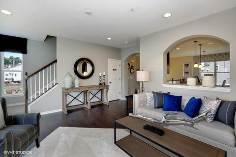 1175 Colfax Ave, Des Plaines, IL 60016 photo 5