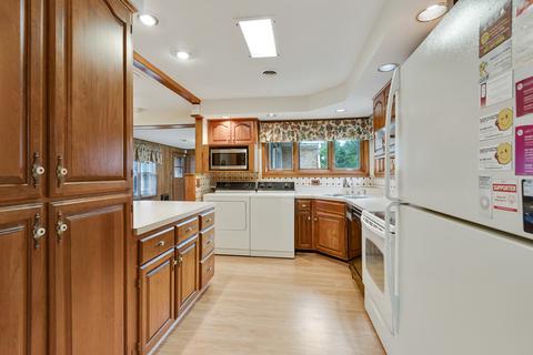 927 S 3rd Ave, Des Plaines, IL 60016 photo 7