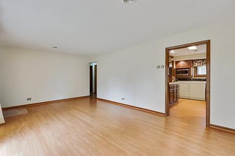 927 S 3rd Ave, Des Plaines, IL 60016 photo 6