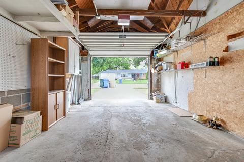 927 S 3rd Ave, Des Plaines, IL 60016 photo 24