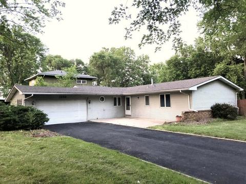1250 Forest Ave, Aurora, IL 60505 photo 1