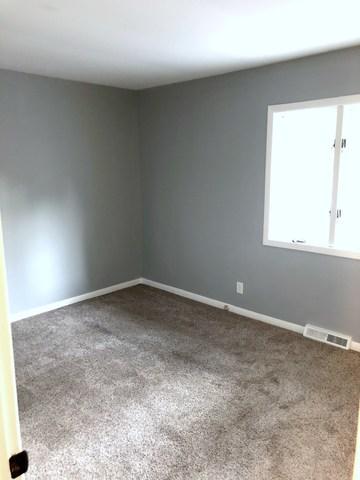 1250 Forest Ave, Aurora, IL 60505 photo 8