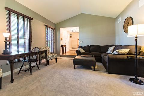 2910 Pine Tree Ct, Aurora, IL 60502 photo 10