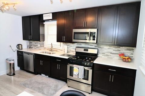 8204 S Ferdinand Ave, Bridgeview, IL 60455 photo 11