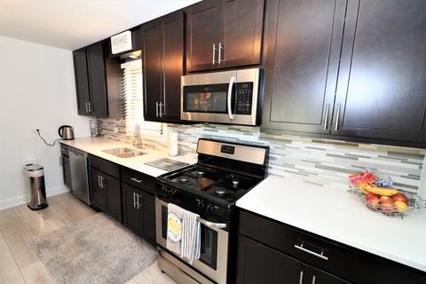 8204 S Ferdinand Ave, Bridgeview, IL 60455 photo 12