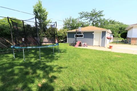 8204 S Ferdinand Ave, Bridgeview, IL 60455 photo 10