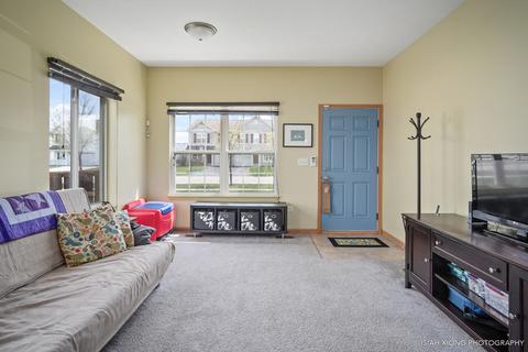 3113 Hoffman St, Plano, IL 60545 photo 2
