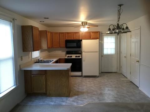 427 W Reader St, Elburn, IL 60119 photo 4
