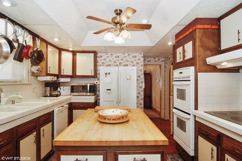 6445 27th St, Berwyn, IL 60402 photo 3