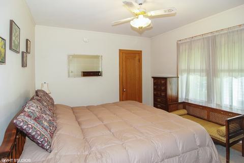 6445 27th St, Berwyn, IL 60402 photo 9