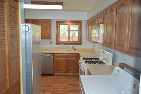 7 E Oltendorf Rd, Streamwood, IL 60107 photo 4