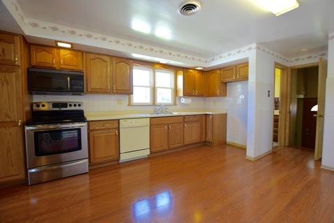 8001 Massasoit Ave, Burbank, IL 60459 photo 12