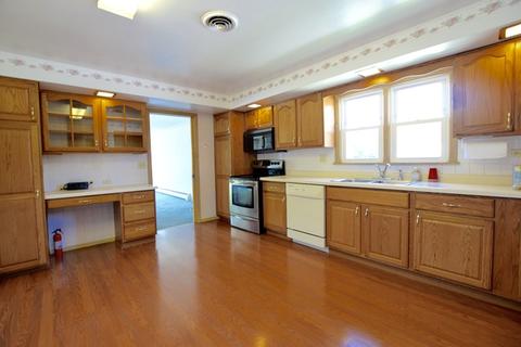 8001 Massasoit Ave, Burbank, IL 60459 photo 13