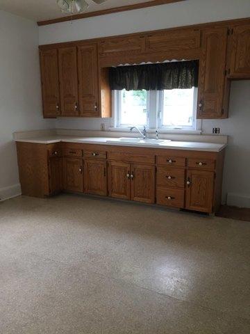 712 E 13th St, Sterling, IL 61081 photo 2