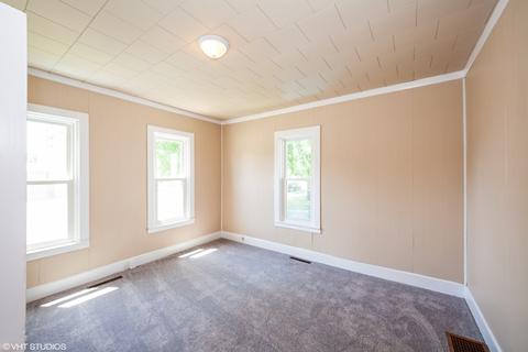 2103 4th St, Peru, IL 61354 photo 13