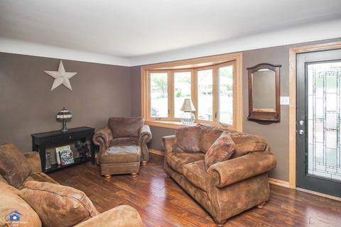 8255 State Rd, Burbank, IL 60459 photo 12