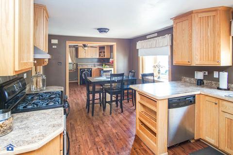 8255 State Rd, Burbank, IL 60459 photo 8