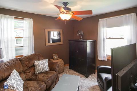 8255 State Rd, Burbank, IL 60459 photo 19