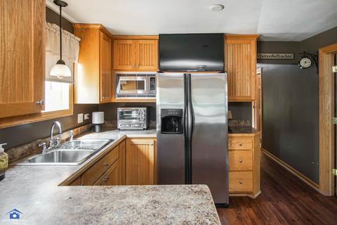 8255 State Rd, Burbank, IL 60459 photo 11