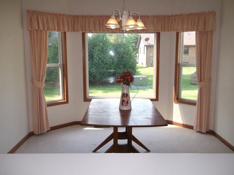 906 31st St, Peru, IL 61354 photo 14