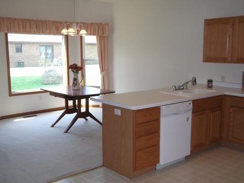 906 31st St, Peru, IL 61354 photo 13