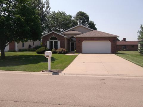 906 31st St, Peru, IL 61354 photo 3