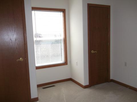 906 31st St, Peru, IL 61354 photo 28