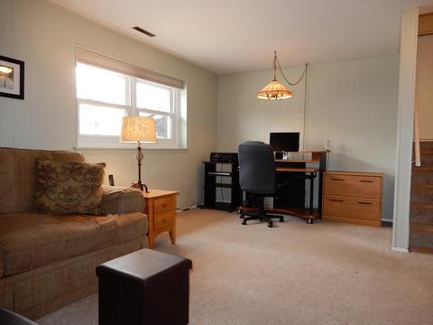 210 Canterbury Dr, Mchenry, IL 60050 photo 7