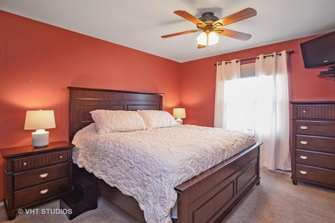 210 Canterbury Dr, Mchenry, IL 60050 photo 8