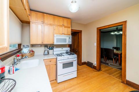 6838 30th Pl, Berwyn, IL 60402 photo 8