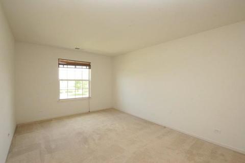 216 Longview Dr, Elgin, IL 60124 photo 9