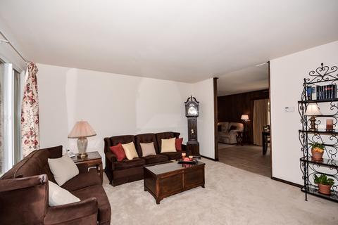 1261 Corley Dr, Elgin, IL 60120 photo 7