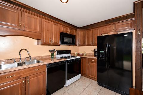 1261 Corley Dr, Elgin, IL 60120 photo 11