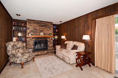 1261 Corley Dr, Elgin, IL 60120 photo 13