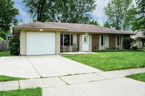 1261 Corley Dr, Elgin, IL 60120 photo 3