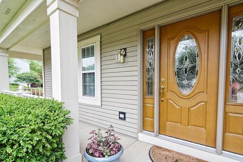 776 Red Barn Ln, Elgin, IL 60124 photo 3