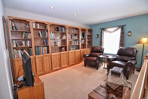 776 Red Barn Ln, Elgin, IL 60124 photo 12