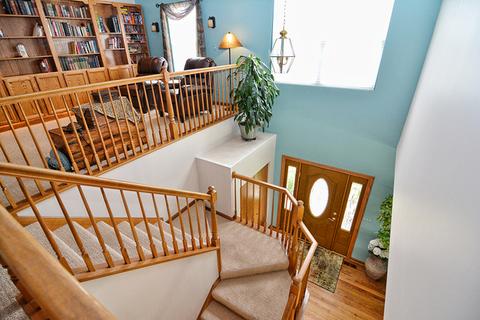776 Red Barn Ln, Elgin, IL 60124 photo 5