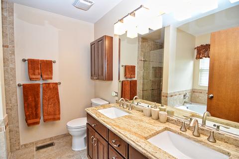 776 Red Barn Ln, Elgin, IL 60124 photo 14