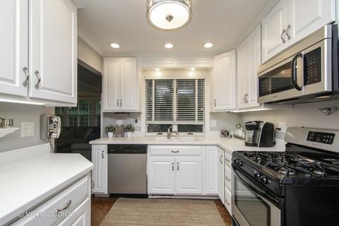 1 E Lonnquist Blvd, Mount Prospect, IL 60056 photo 5