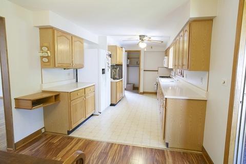 578 Williams Dr, South Elgin, IL 60177 photo 7