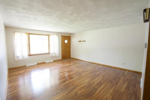 578 Williams Dr, South Elgin, IL 60177 photo 4