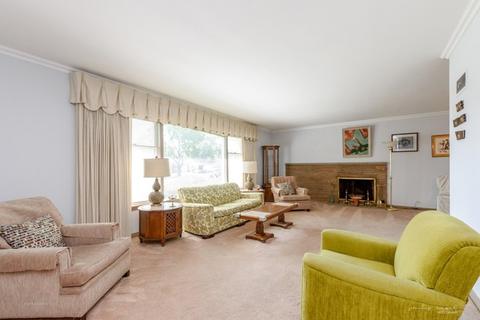 456 Cornell Ave, Des Plaines, IL 60016 photo 2