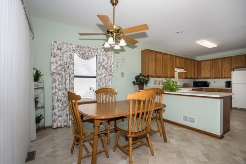4801 Joyce Ln, Mchenry, IL 60050 photo 9