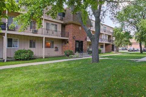 2502 Algonquin Rd #7, Rolling Meadows, IL 60008 photo 1